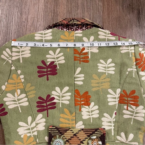 Unbranded Coat Women’s Sz 2 Green Leafs Plaid Artsy Colorful Peter Pan Collar - Picture 12 of 13